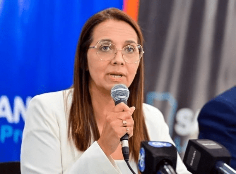 “Me toca encabezar la lista, tengo el honor de hacerlo”, afirmó Mónica Becerra en San&nbsp;Luis