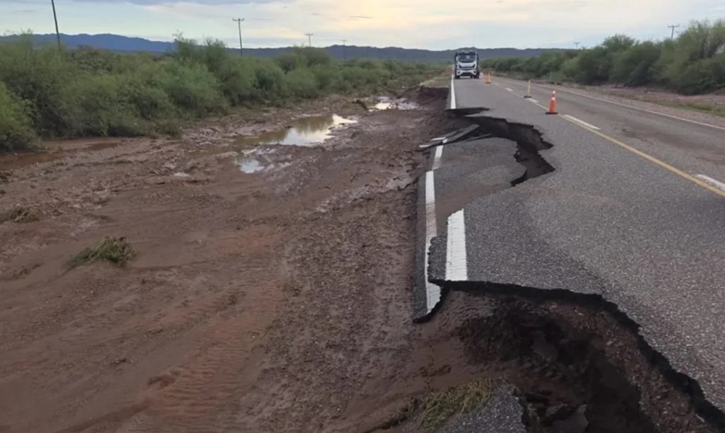 Un fuerte temporal provocó destrozos materiales e interrupciones en los caminos de San&nbsp;Juan