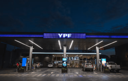 YPF suma a dos socios globales para el gas licuado que exportará desde Vaca&nbsp;Muerta