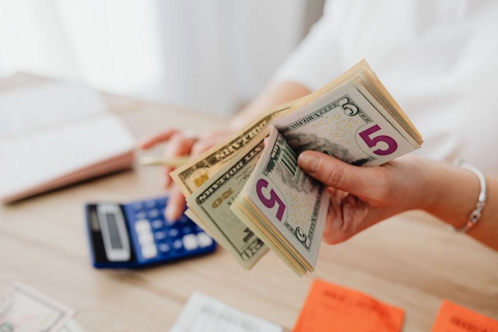 Dólar: cotizaciones oficiales y paralelas en tiempo real este&nbsp;jueves
